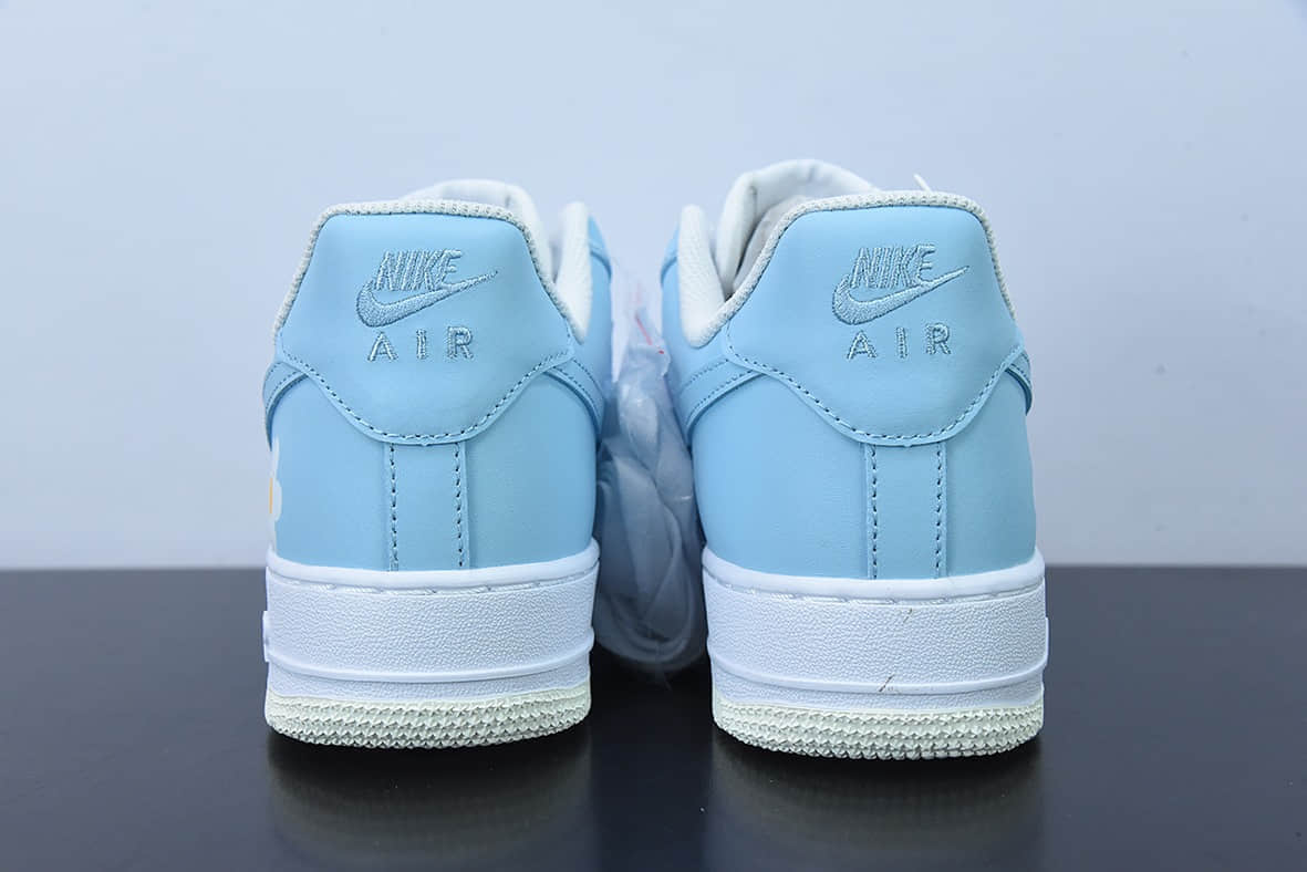 耐克Nike Air Force 1 07 LV8Light BlueLove天蓝白蝴蝶花朵印花空军一号低帮休闲板鞋纯原版本 货号：CW2288-661