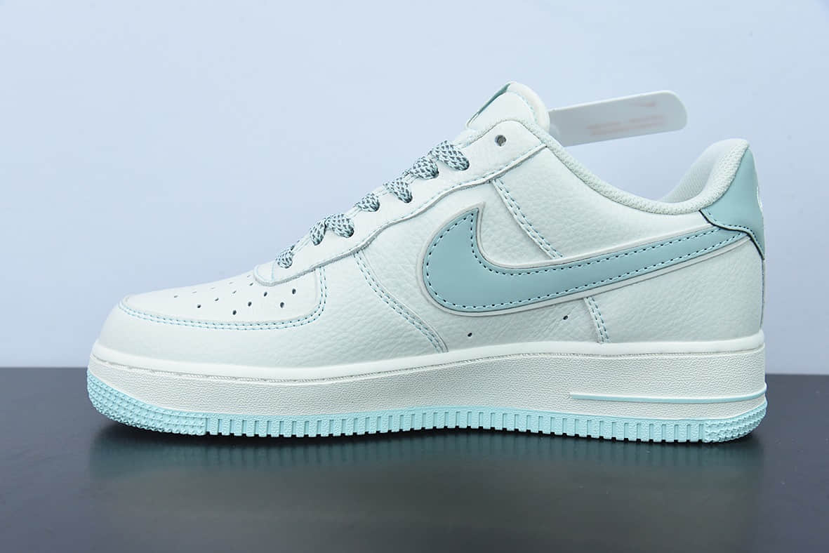 耐克Nike Air Force 1'07 Low 天蓝色空军一号满天星低帮休闲板鞋纯原版本 货号：TU6536-156