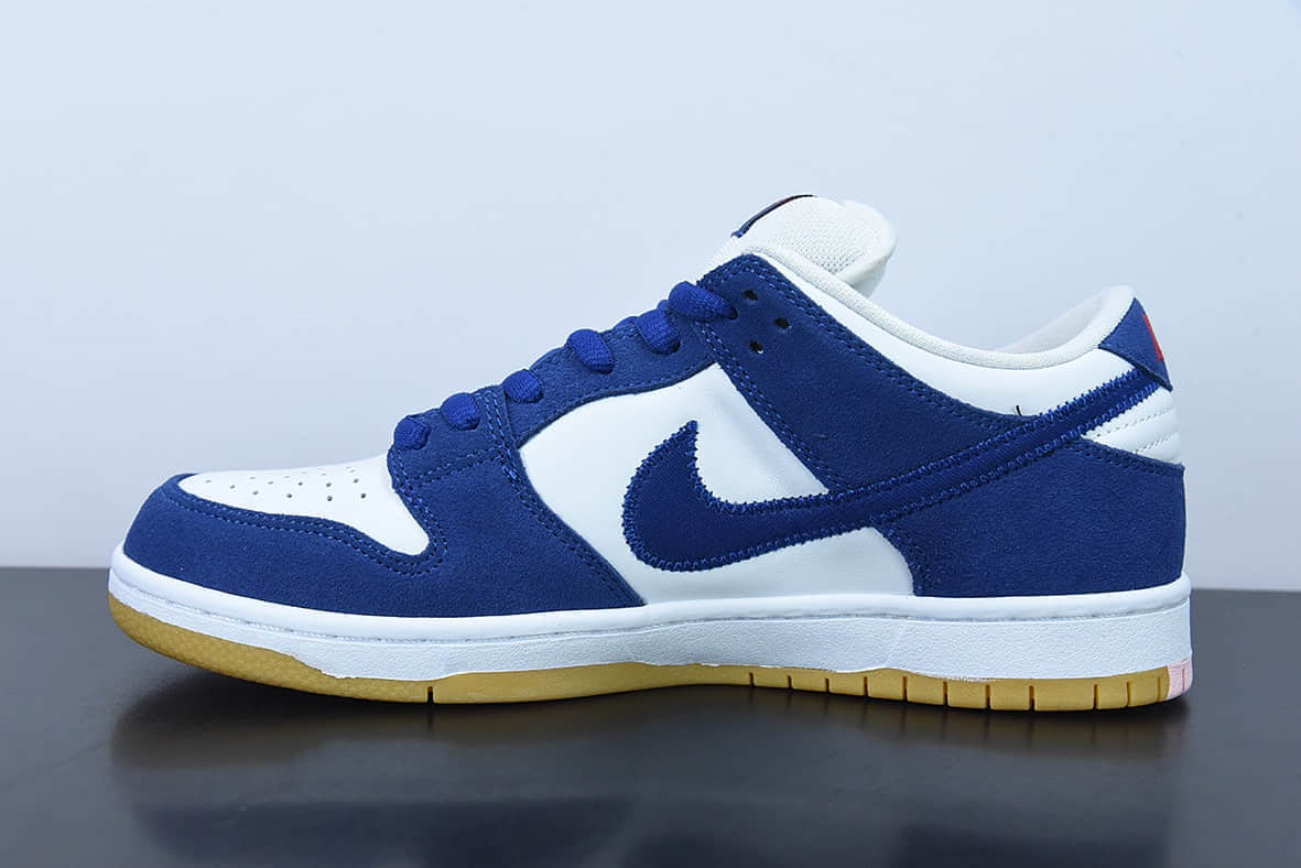 耐克Nike SB Dunk Low 白蓝洛杉矶道奇SB扣碎篮板时尚休闲板鞋纯原版本 货号：DO9395-400