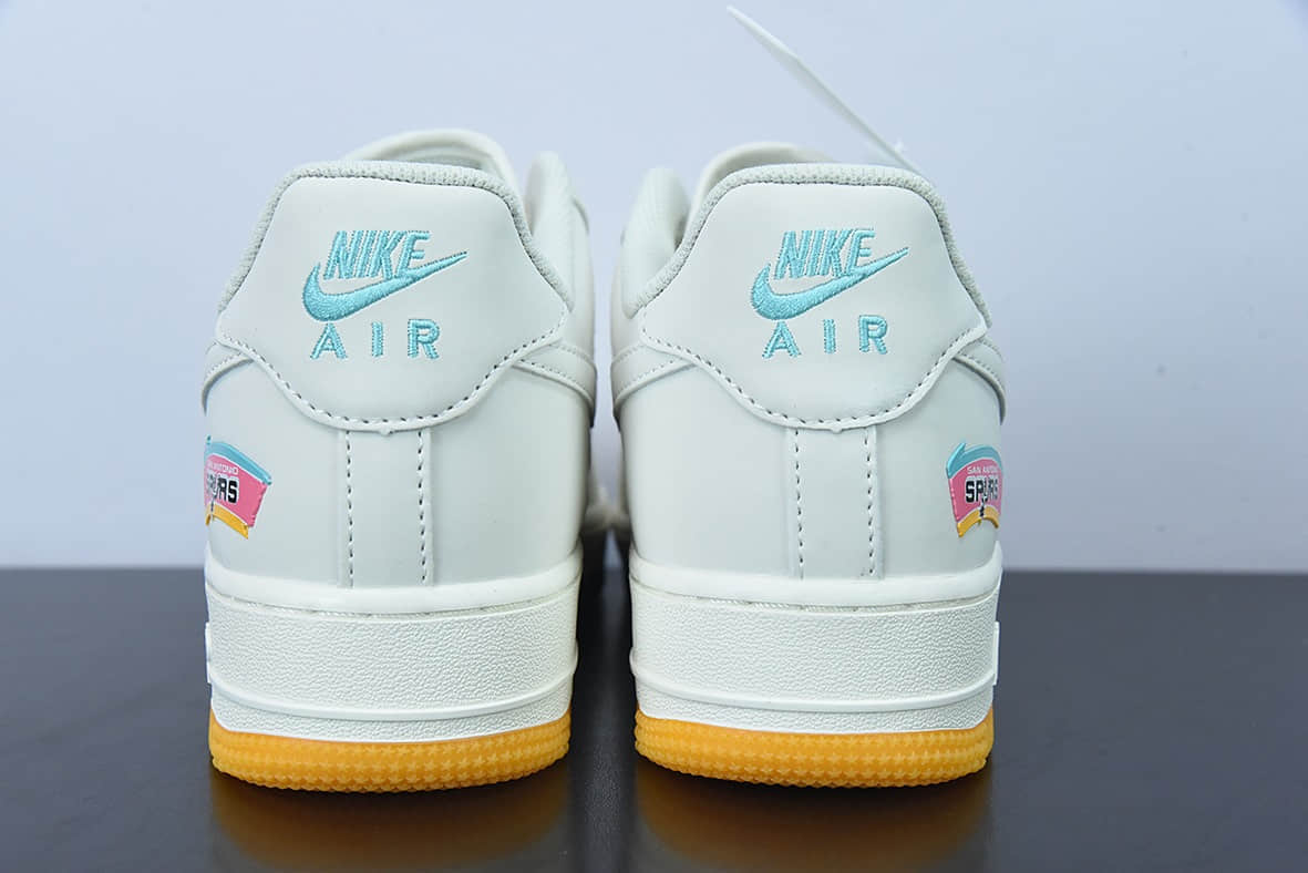 耐克Nike Air Force 1 Low '07 “米黄蓝”圣安东尼奥城市限定空军一号低帮休闲板鞋纯原版本 货号：SA5696-123