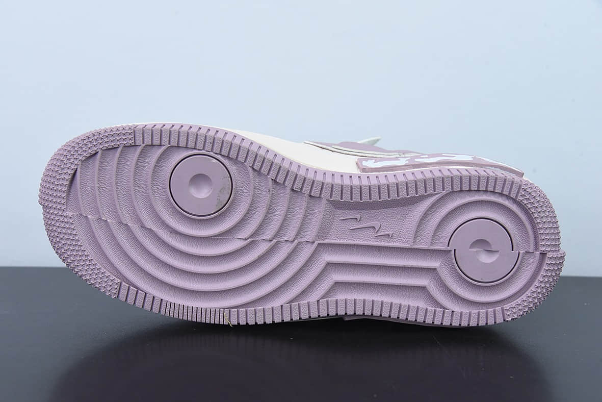 耐克Nike Wmns Air Force 1 FontankaRose PinkBeige玫瑰粉奶白丰塔卡系列空军一号低帮休闲板鞋纯原版本 货号：CW6688-609