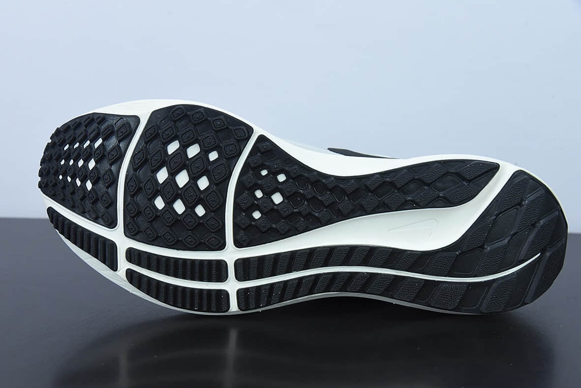 耐克Nike Air Zoom Pegasus 39 登月39代灰银黑网面透气跑鞋纯原版本 货号：DH4071-004