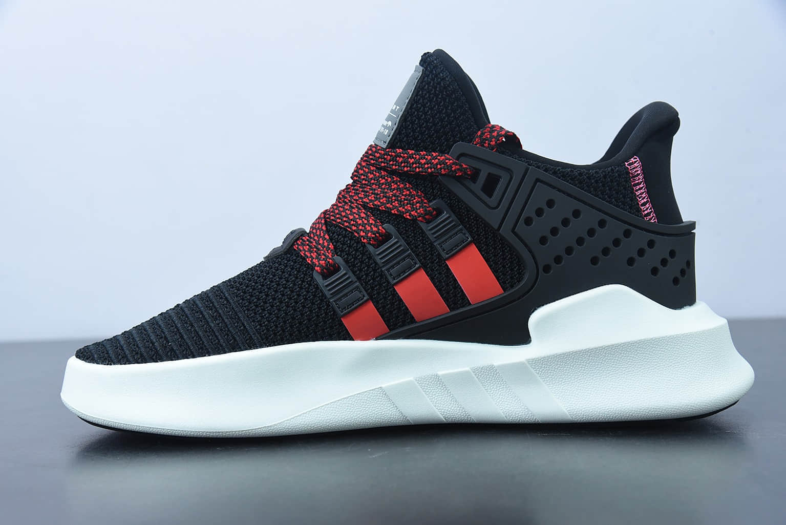 阿迪达斯Adidas EQT BASK ADV支撑者系列黑灰红透气轻便复古慢跑鞋纯原版本 货号：BD7777