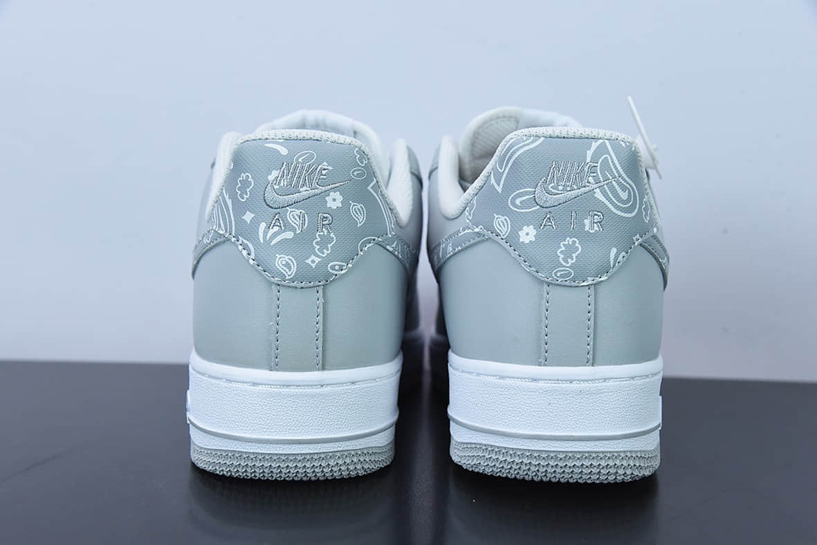 耐克Nike Air Force 1 Low ’07 灰白腰果花配色空军一号低帮休闲板鞋纯原版本 货号：XM6321-736