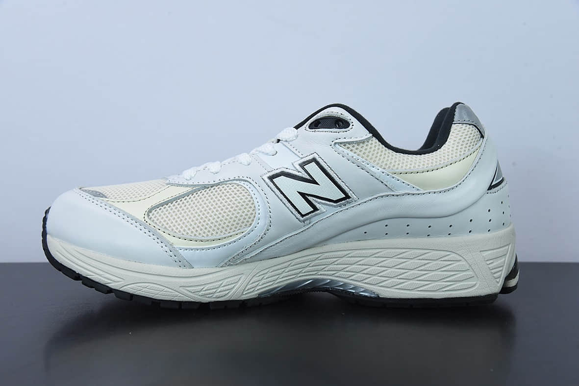 新百伦New Balance ML2002R系列皮革白奶白黑复古老爹风休闲运动慢跑鞋纯原版本 货号：ML2002RQ