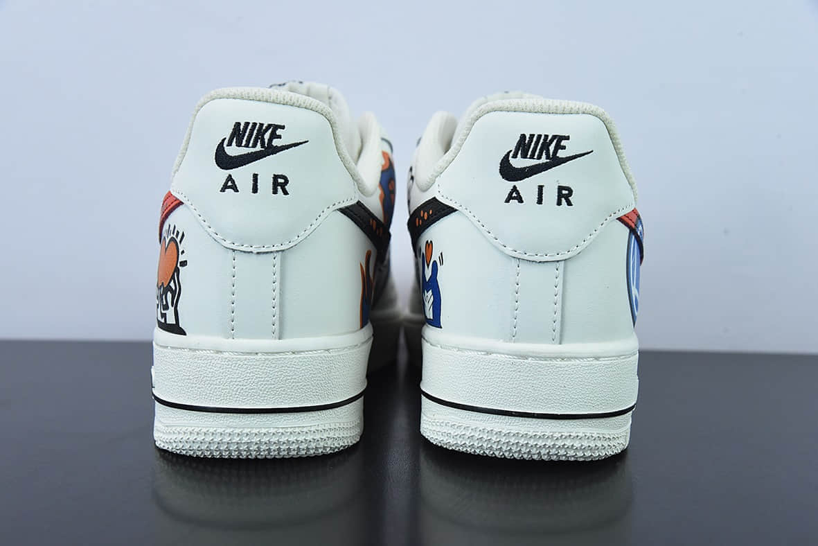 耐克Nike Air Force 1 '07 LowGod of loveGraffiti米白彩色爱神丘比特涂鸦印花空军一号低帮休闲板鞋纯原版本 货号：CW2288-226