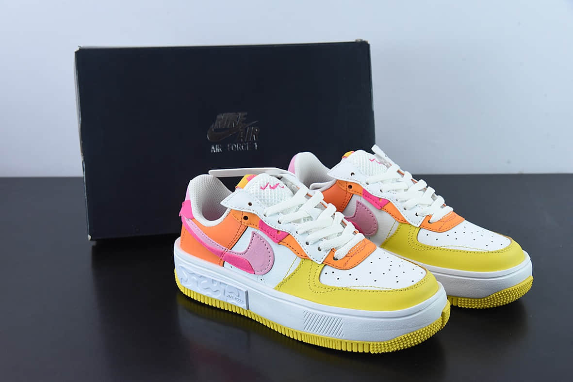 耐克Nike Wmns Air Force 1 FontankaWhite Iridescent空军丰塔卡系列白粉黄错位解构系列低帮休闲板鞋纯原版本 货号：Dx2675-100