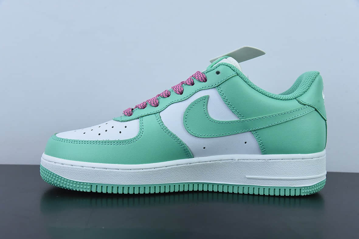 耐克NIke Air Force 1 '07 Low “蒂夫尼绿迪奥联名”空军一号低帮休闲板鞋纯原版本 货号：BS8871-104