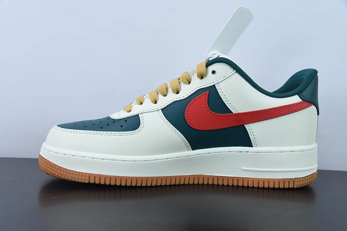 耐克Nike By You Air Force 1'07 Low Retro SP白绿暗红空军一号低帮休闲板鞋纯原版本 货号：FD9063-163