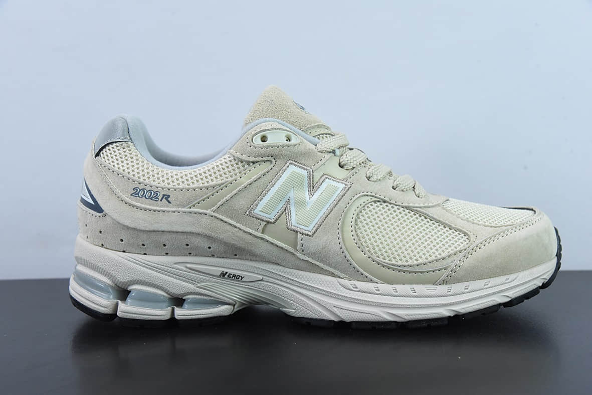 新百伦New Balance ML2002 系列浅咖复古老爹风男女休闲鞋情侣百搭慢跑鞋纯原版本 货号：ML2002RE