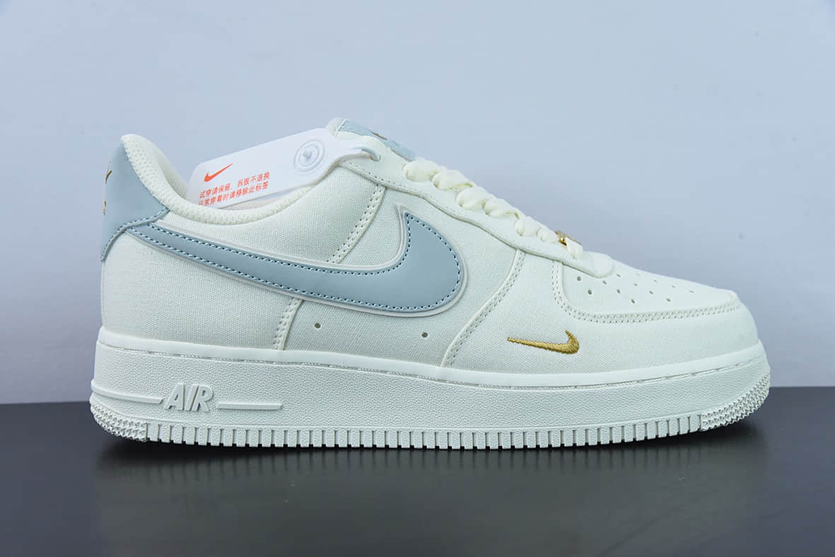 耐克Nike Air Force 1’07 Low QSSailLight BlueGold帆布米白浅蓝迷你双钩子空军一号经典低帮百搭休闲运动板鞋纯原版本 货号：MN5696-009