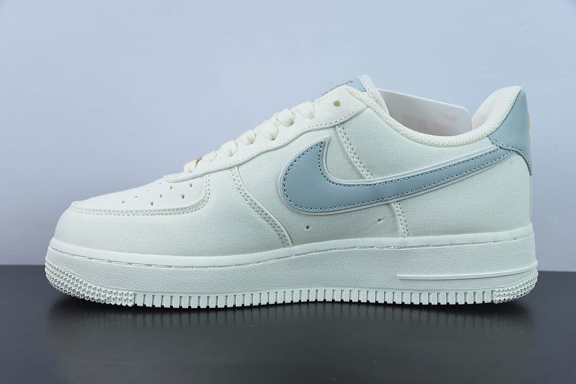 耐克Nike Air Force 1’07 Low QSSailLight BlueGold帆布米白浅蓝迷你双钩子空军一号经典低帮百搭休闲运动板鞋纯原版本 货号：MN5696-009