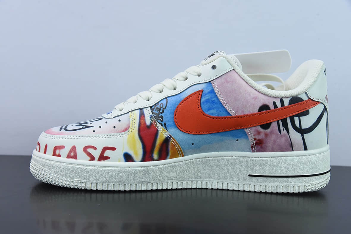 耐克Nike VLONE x Nike Air Force 1 潮牌联名超限量款 EDC陈冠希联名白蓝红涂鸦空军一号低帮休闲板鞋纯原版本 货号：GT6969-198