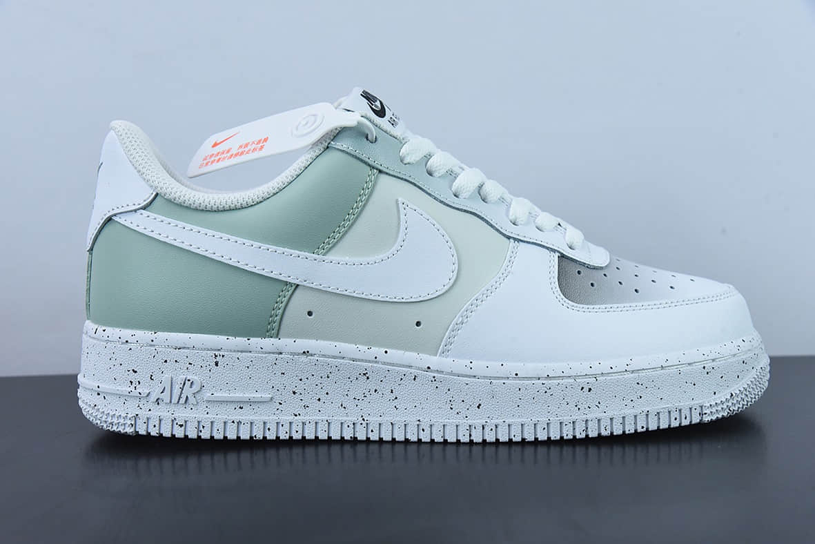 耐克Nike Air Force 1 '07 LowWhiteMatcha GreenGrey渐变白抹茶绿灰泼墨空军一号经典低帮休闲板鞋纯原版本 货号：MM6023-336