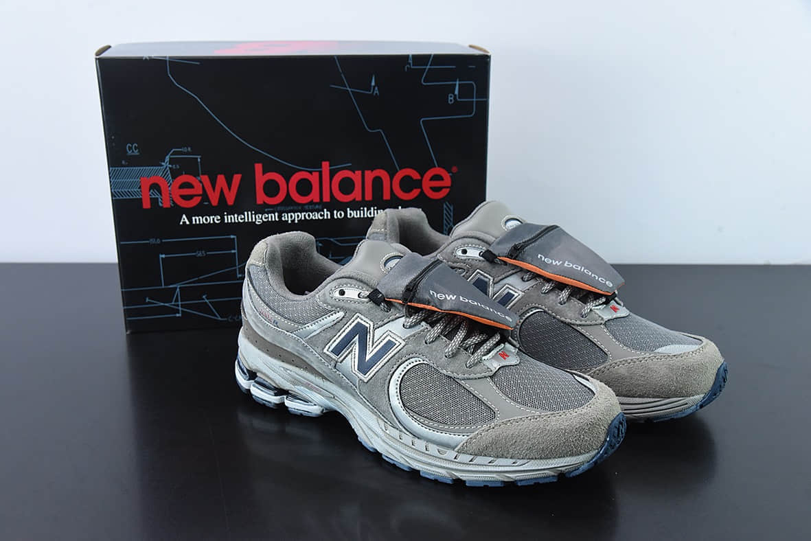 新百伦New Balance 2002R 灰银口袋复古休闲跑步鞋纯原版本 货号：M2002RVA