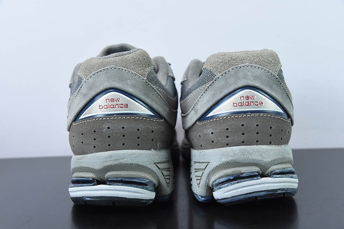 新百伦New Balance 2002R 灰银口袋复古休闲跑步鞋纯原版本 货号：M2002RVA