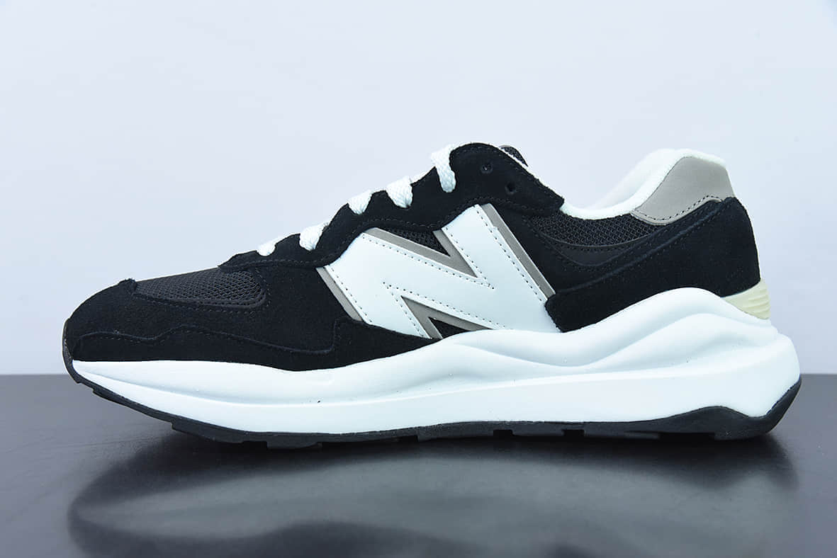 新百伦New Balance M5740 黑白熊猫复古休闲慢跑鞋纯原版本 货号： M5740CB