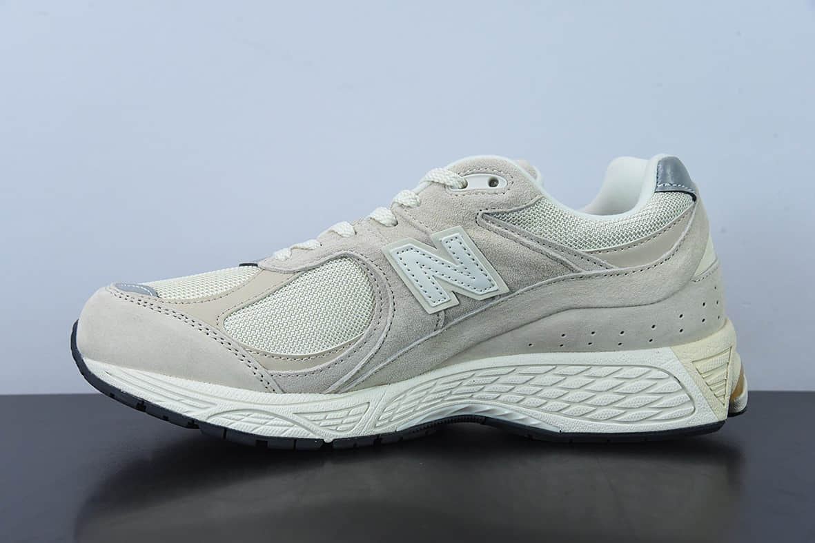 新百伦New Balance Refined Future 米灰色 2002R系列复古休闲跑步鞋纯原版本 货号：M2002RCC