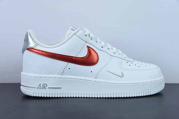 耐克Nike Air Force 1’07 LowWhiteRedSpace Silver白红太空银小钩空军一号低帮休闲板鞋纯原版本 货号：FD0654-100