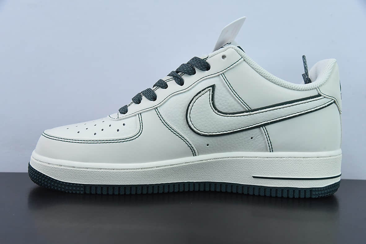 耐克Nike Undefeated x Nike Air Force 1 Low 米绿色联名款空军一号低帮休闲板鞋纯原版本 货号：UN3699-066