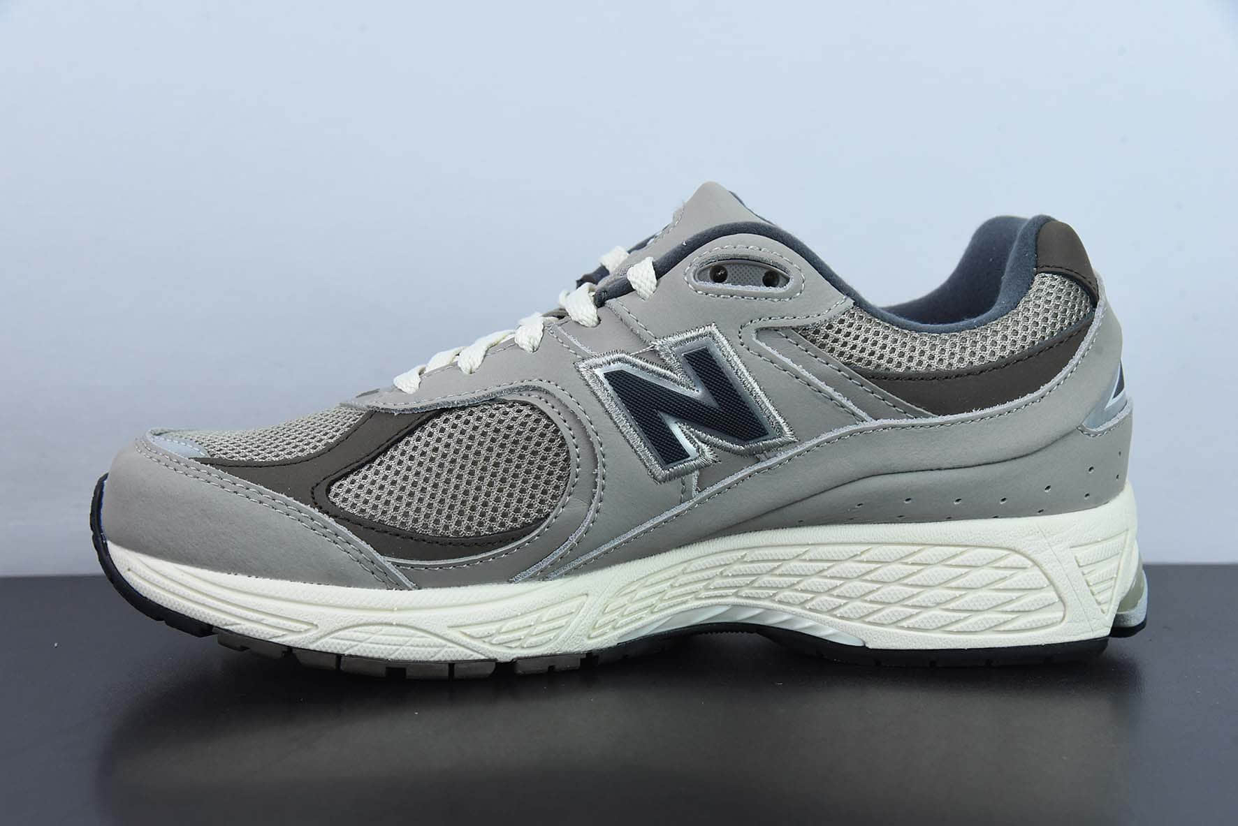 新百伦New Balance 2002R系列磨砂灰蓝复古休闲跑步鞋纯原版本 货号：M2002RAW