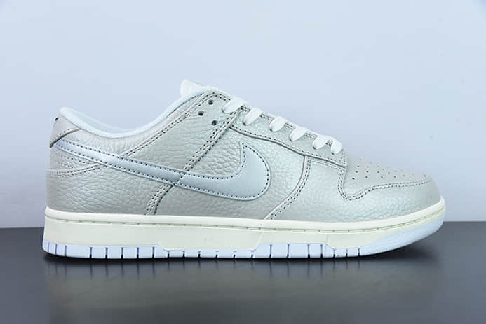 耐克Nike WMNS SB Dunk Low GSMetallic Silver“金属白银灰SB低帮休闲滑板鞋纯原版本 货号：DX3197-095