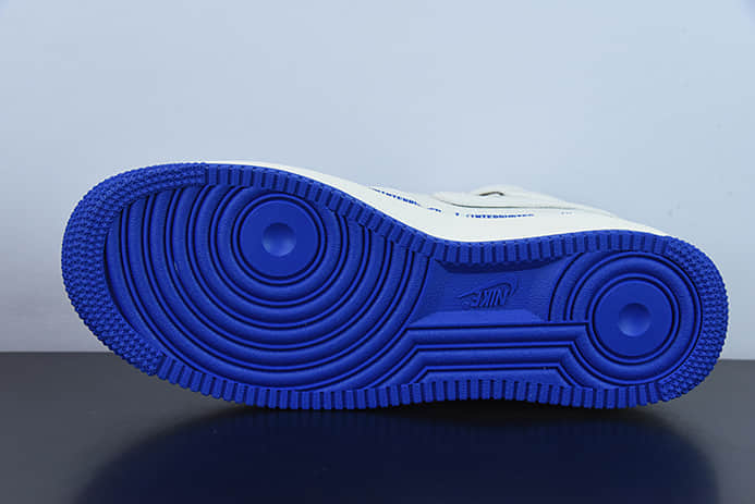 耐克Nike Uninterrupted×Nike Air Forece 1 Mid MORE THAN “米宝蓝签名涂鸦”满天星空军一号中帮休闲板鞋纯原版本 货号：NU3060-686