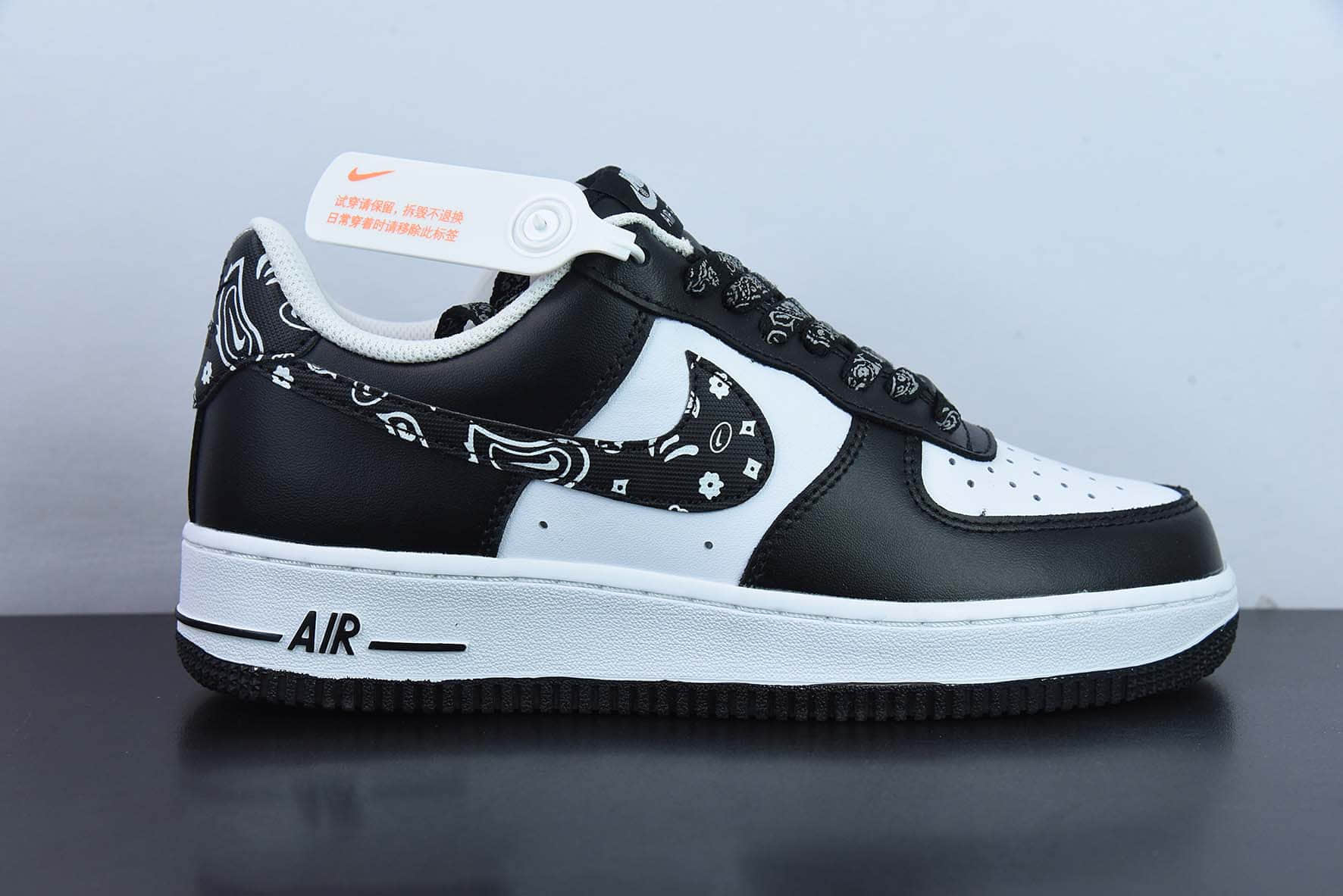 耐克Nike Air Force 1’07 LowBlack Paisley黑白腰果花反光空军一号低帮休闲板鞋纯原版本 货号：XM6389-316