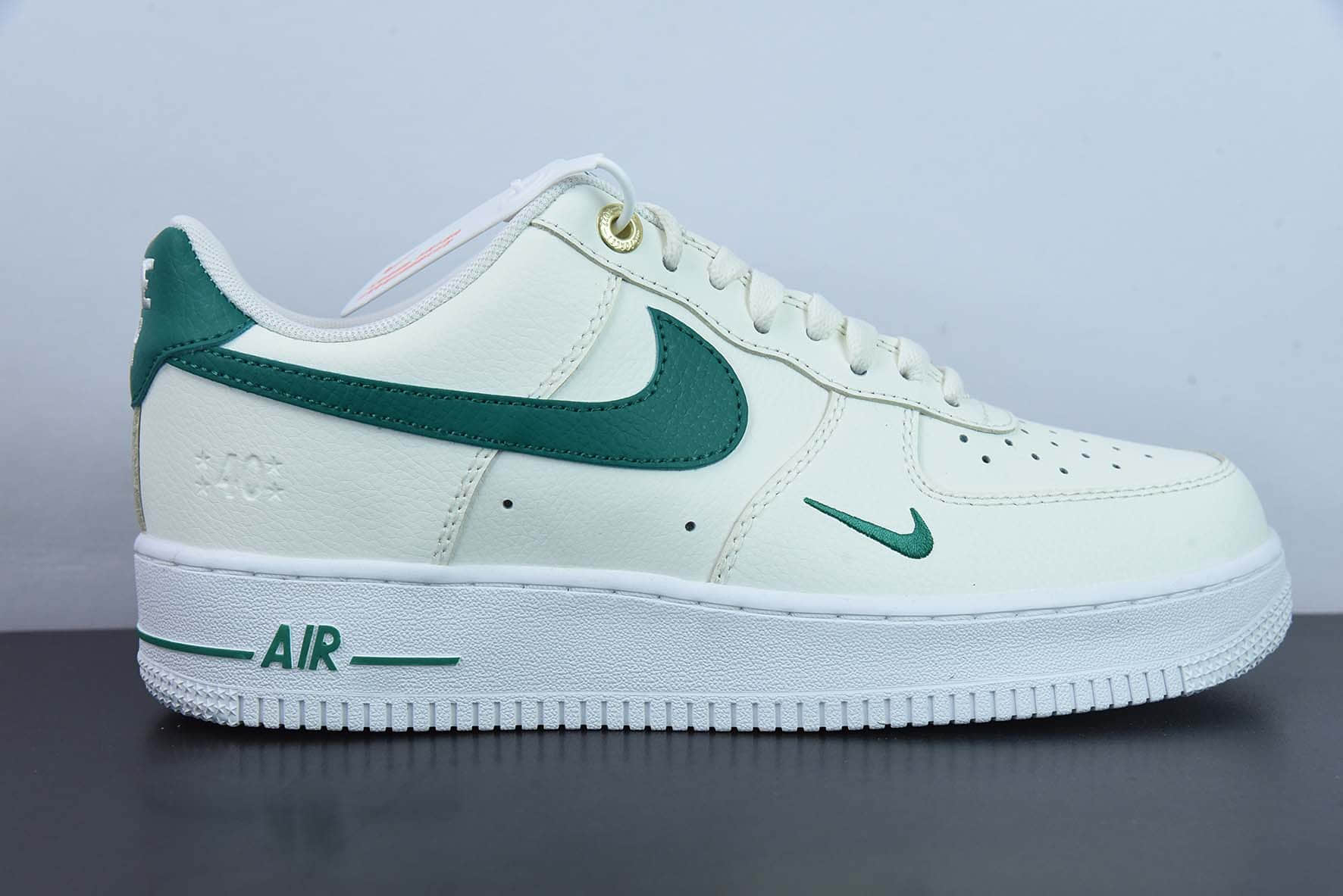 耐克NIKE Air Force 1 '07 Low 米黄绿绿勾空军一号低帮休闲板鞋纯原版本 货号：DQ7582-101