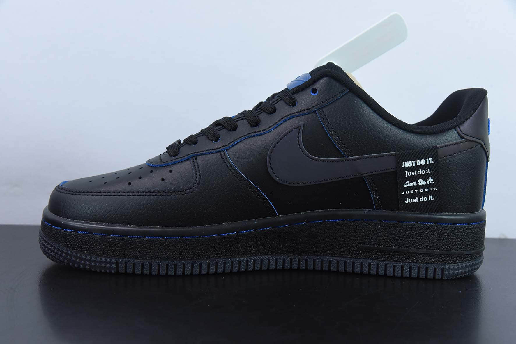 耐克Nike Air Force 1 '07 Low QSBlackBlue Mini Swoosh黑宝蓝反光小钩空军一号经典低帮板鞋纯原版本 货号：FB1840-100