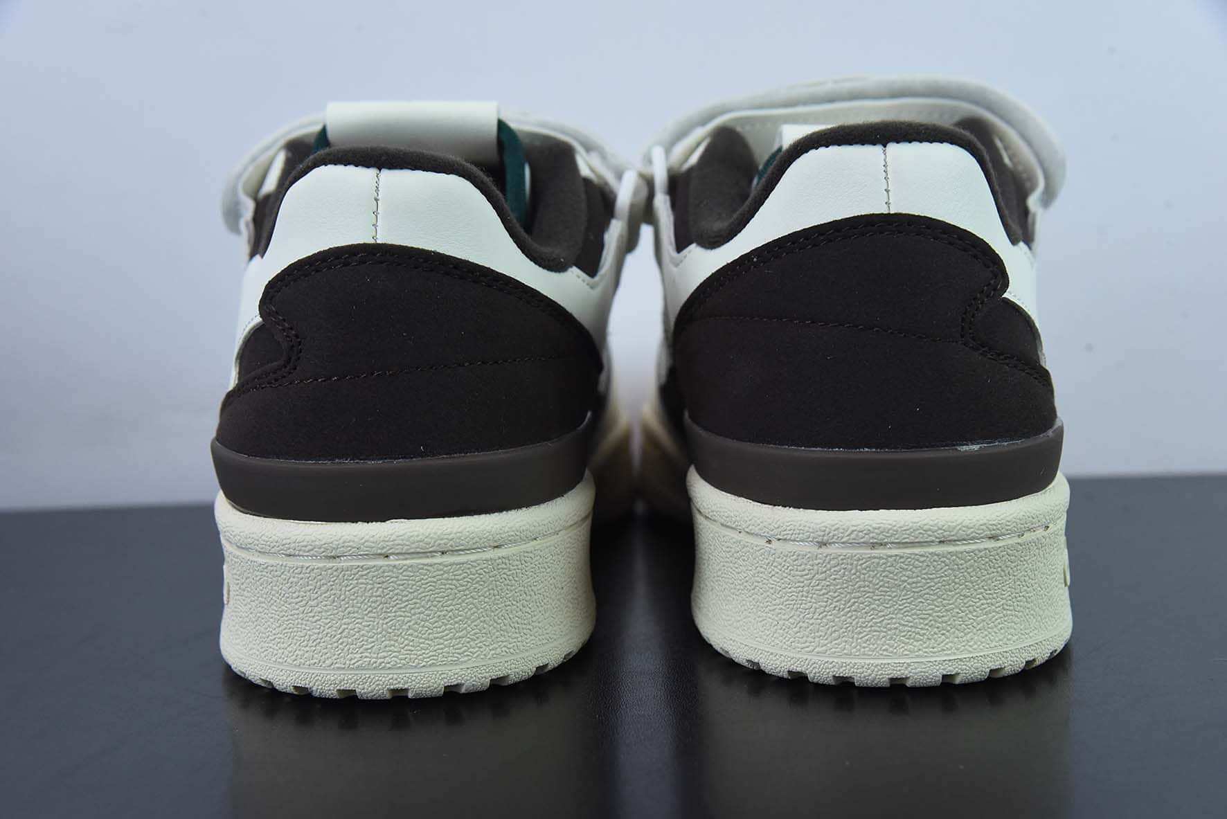 阿迪达斯Adidas originals Forum 84 Low白棕色低帮复古运动休闲鞋纯原版本 货号：GZ8959