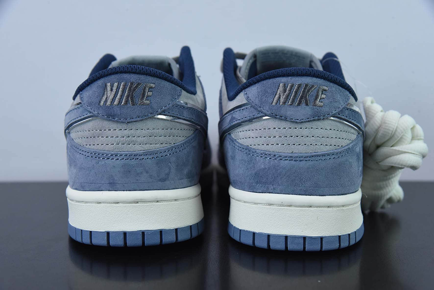 耐克Nike Otomo Katsuhiro x NK SB Dunk Low Steamboy OST 大友克洋联名款麂皮灰蓝低帮滑板鞋纯原版本 货号：DR3369-526