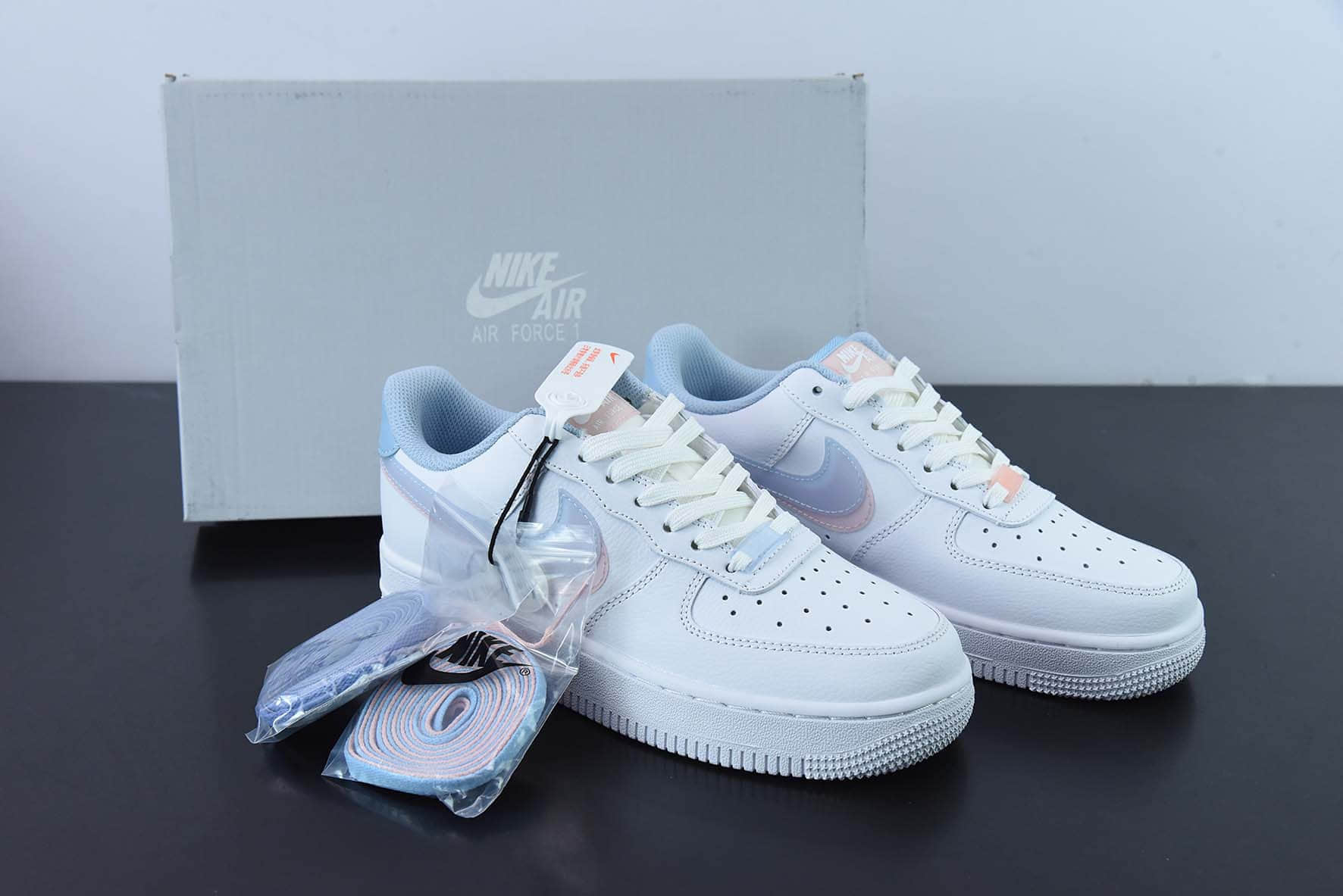 耐克Nike Air Force1 Low White pink blue “3D眼镜红蓝粉”空军一号低帮休闲板鞋纯原版本 货号：CW1574-100