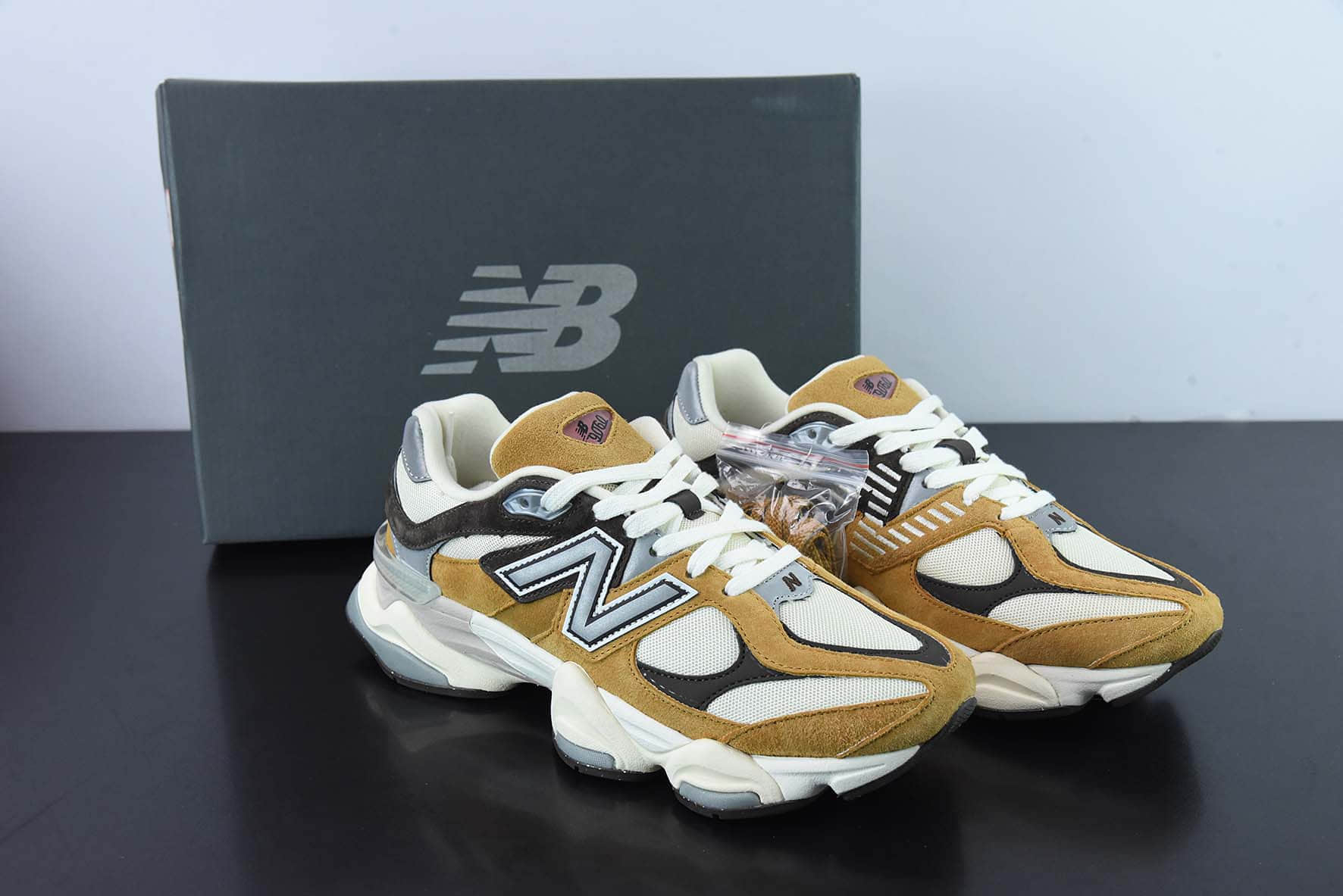 新百伦New Balance Joe Freshgoods x New Balance NB9060 联名款白黄复古休闲运动慢跑鞋纯原版本 货号：U9060WOR