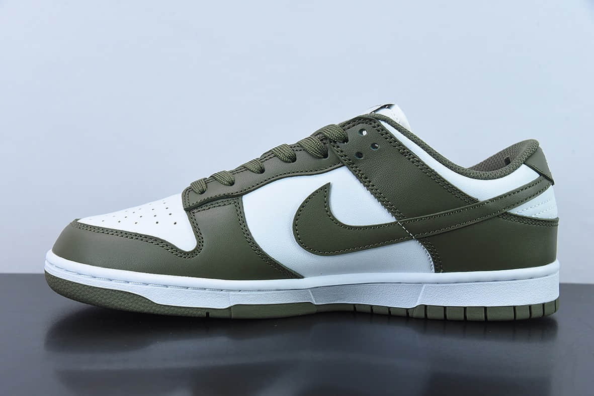 耐克Nike Dunk Low “Medium Olive” 白橄榄绿低帮休闲滑板鞋纯原版本 货号：DD1503-120