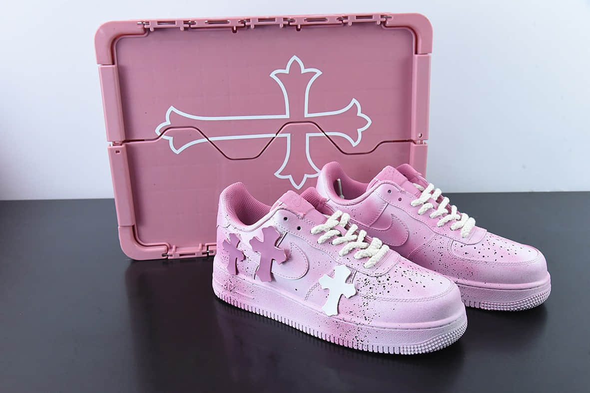 耐克Nike Chrome Hearts X AIR FORCE 1 克罗心联名做旧泼墨 “粉”空军一号低帮休闲板鞋纯原版本 货号：CW2288-111