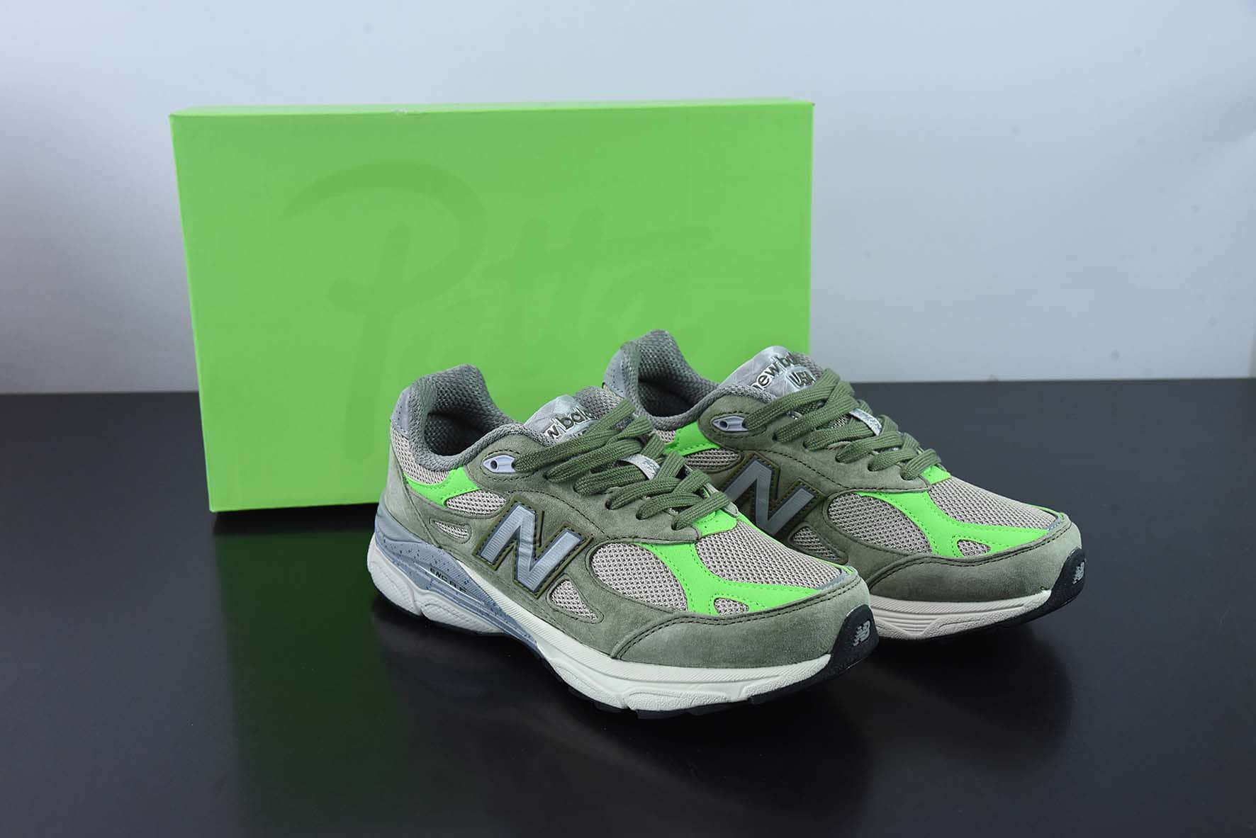 新百伦New Balance NB990系列浅橄榄绿高端美产复古休闲跑步鞋纯原版本 货号： M990PP3