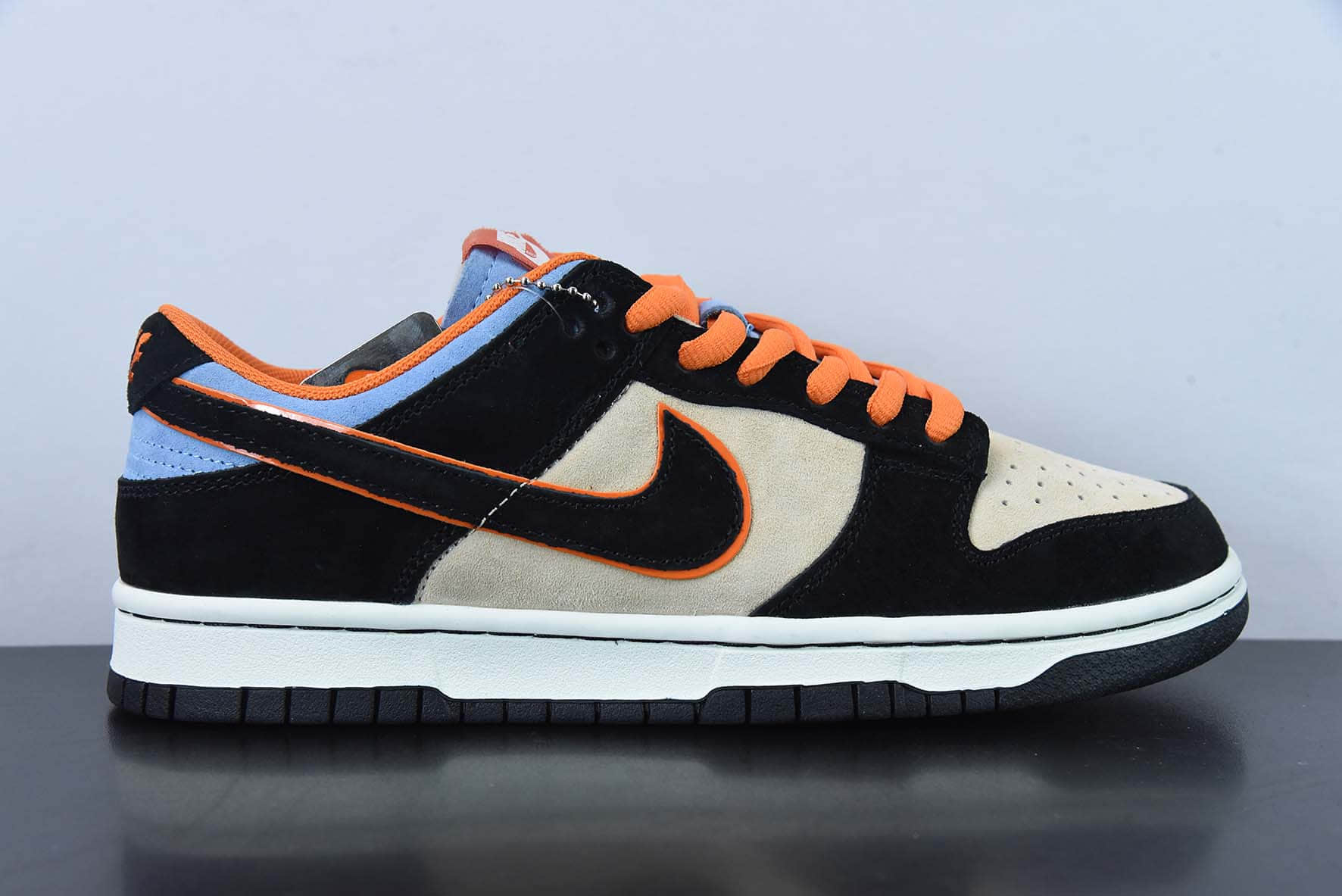 耐克Nike Otomo Katsuhiro x NK SB Dunk Low Steamboy OST 大友克洋联名麂皮黑橙SB低帮滑板鞋纯原版本 货号：LF0039-027