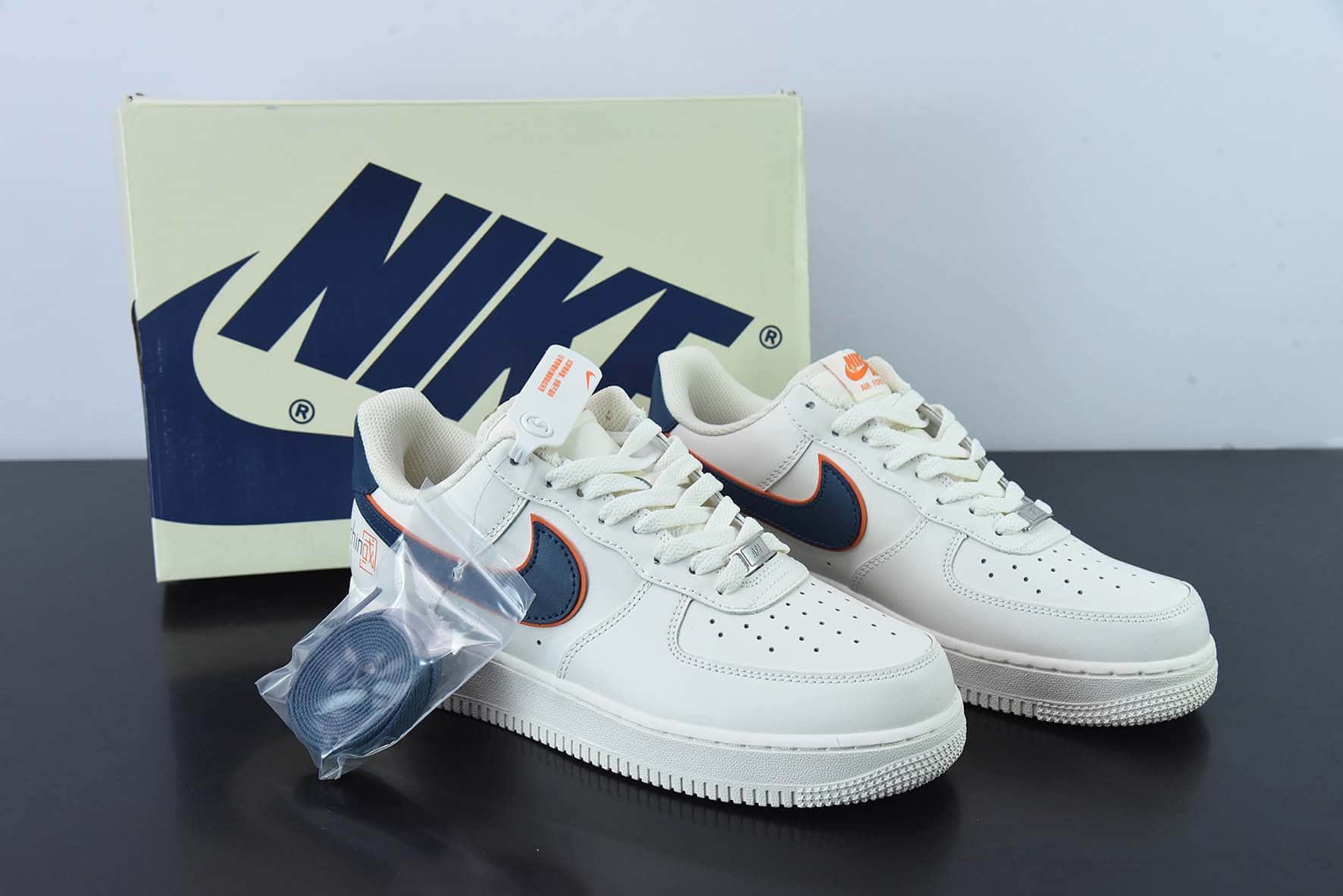 耐克Nike Air Force 1 '07 LowChina中国限定米黄白海军蓝橙空军一号低帮休闲板鞋纯原版本 货号：BS8871-101