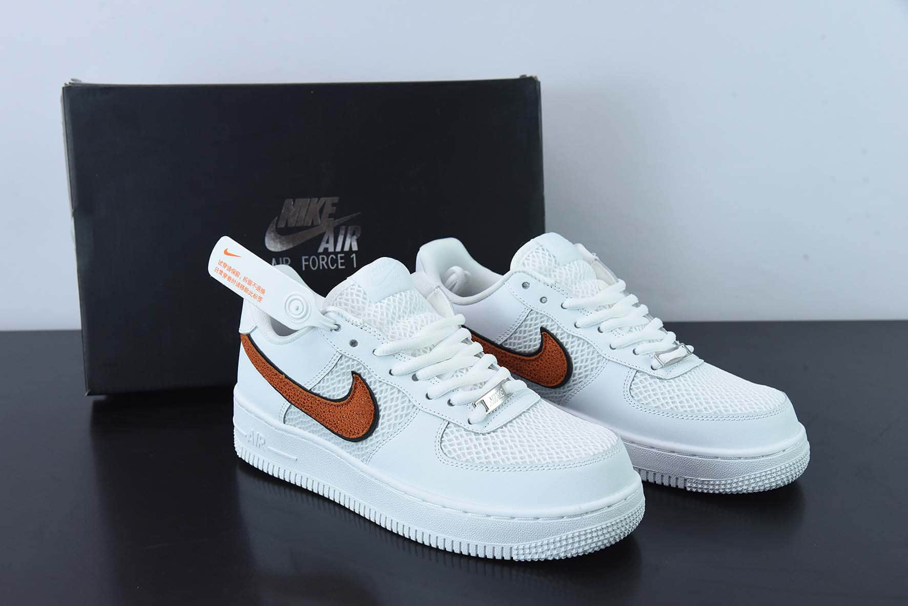 耐克Nike Air Force 1’07 LowWhiteRedSpace Silver皮革白橘网布空军一号经典低帮板鞋纯原版本 货号：DZ5228-100