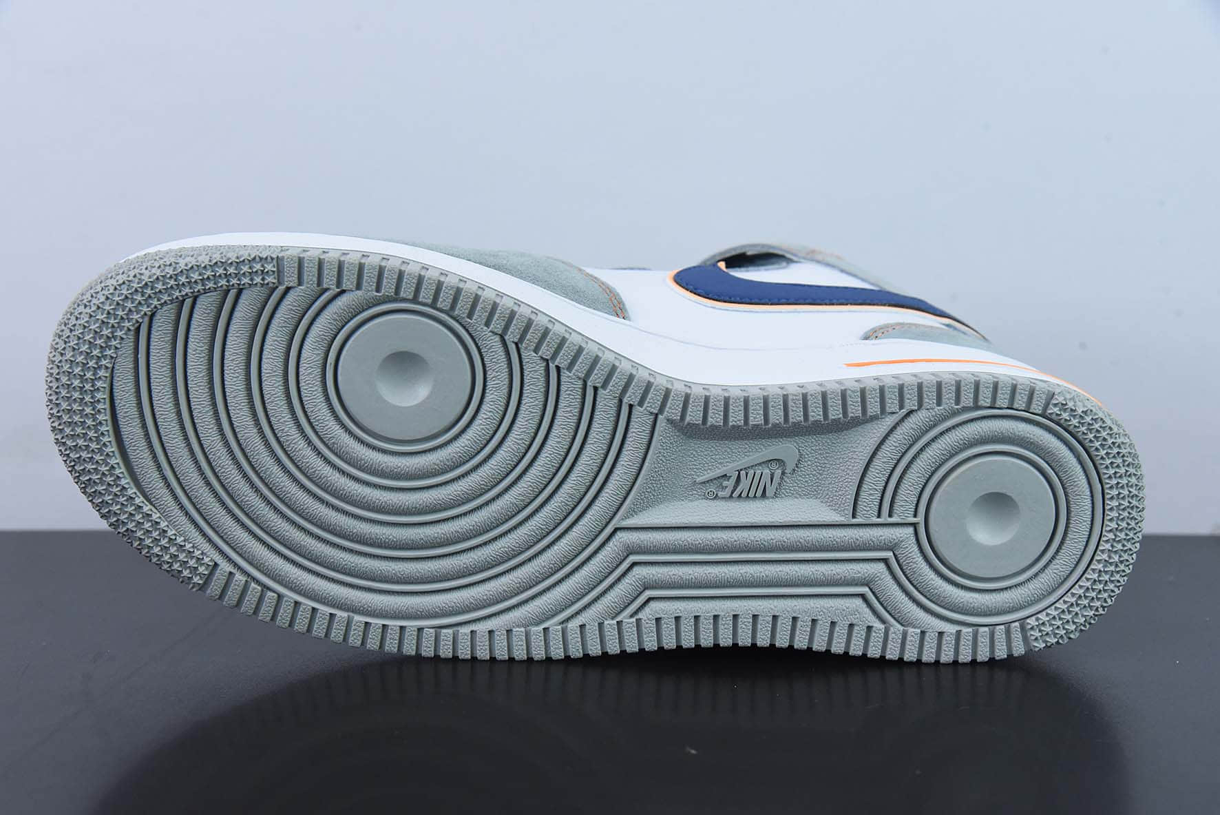 耐克Nike Air Force 1 Mid 灰蓝橙麂皮空军一号中帮休闲板鞋纯原版本 货号：CQ5059-203
