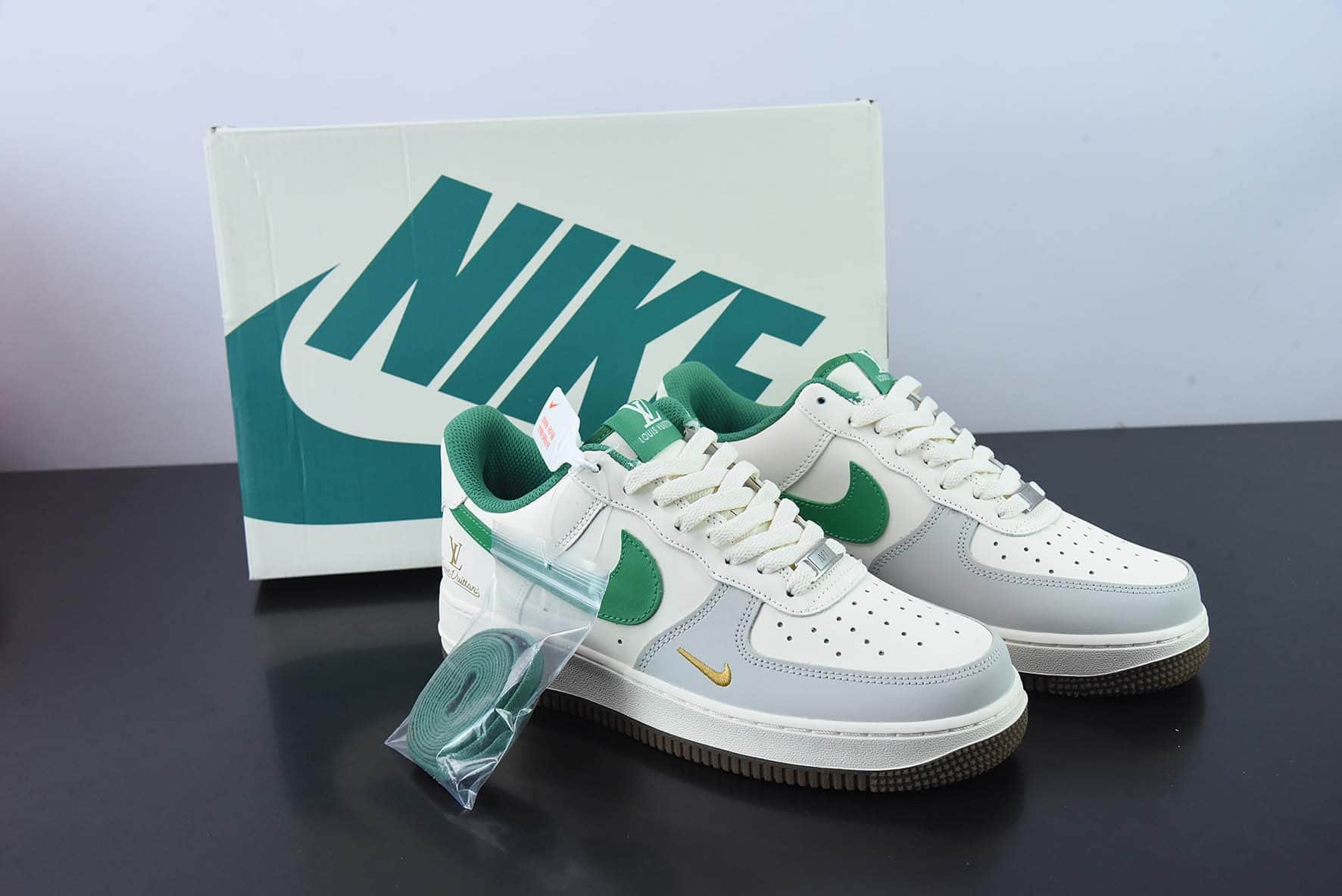 耐克NIke Air Force 1 '07 Low “星光银-LV联名”空军一号低帮休闲板鞋纯原版本 货号：BS8856-116