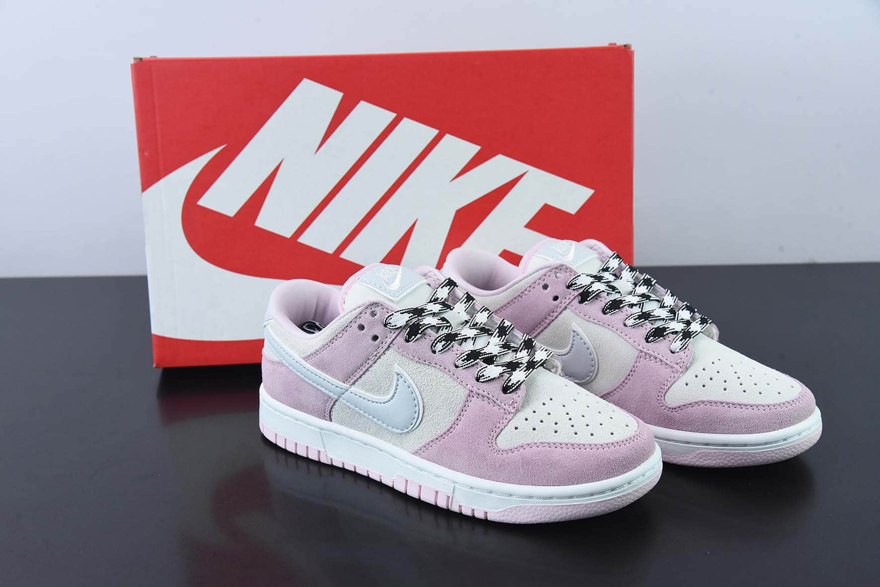 耐克Nike Dunk Low Pink Suede 粉蓝配色SB扣篮系列低帮休闲运动滑板鞋纯原版本 货号： DV3054-600