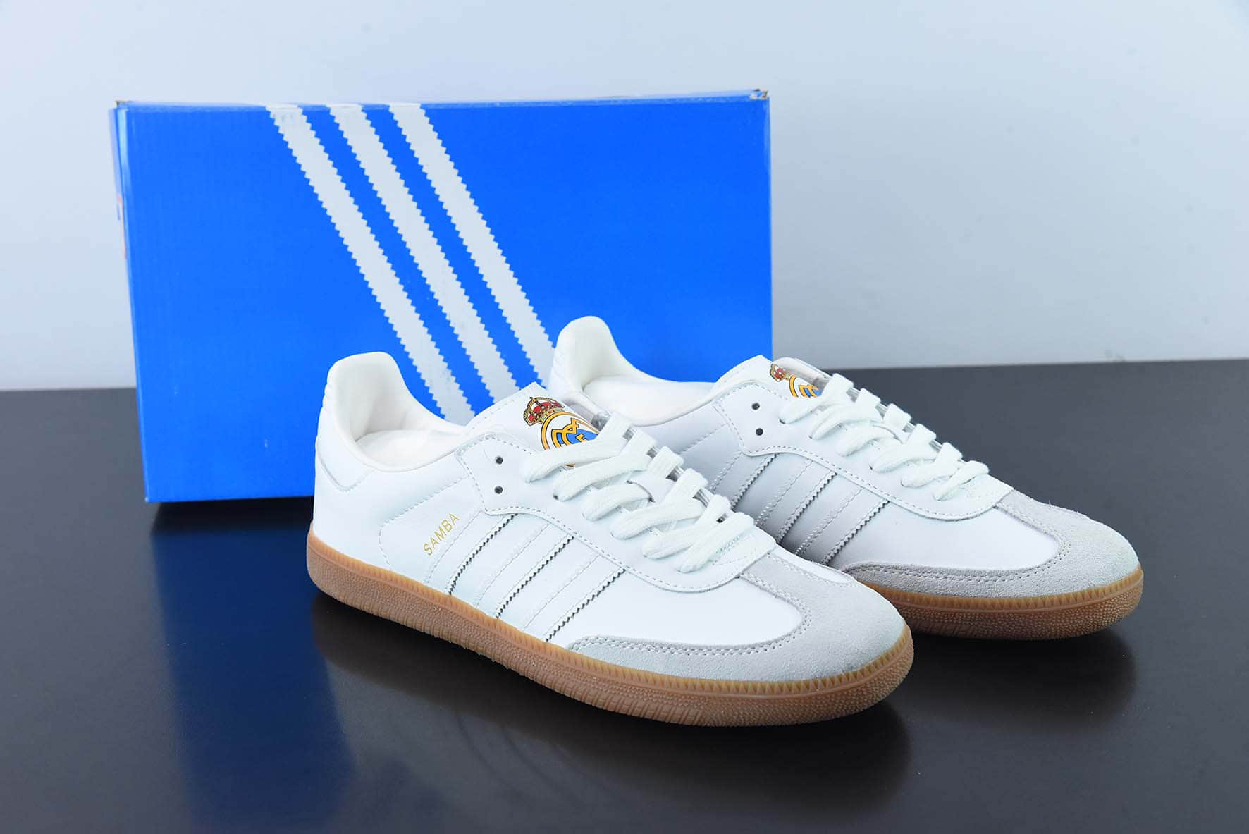 阿迪达斯Adidas Originals Samba TEAM 西甲皇家马德里白生胶复古桑巴板鞋纯原版本 货号：HQ7032