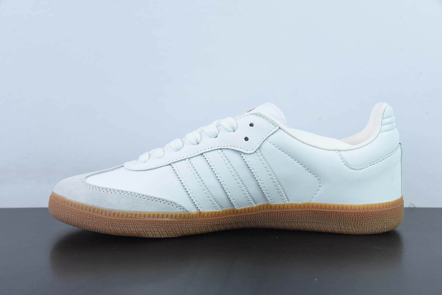 阿迪达斯Adidas Originals Samba TEAM 西甲皇家马德里白生胶复古桑巴板鞋纯原版本 货号：HQ7032