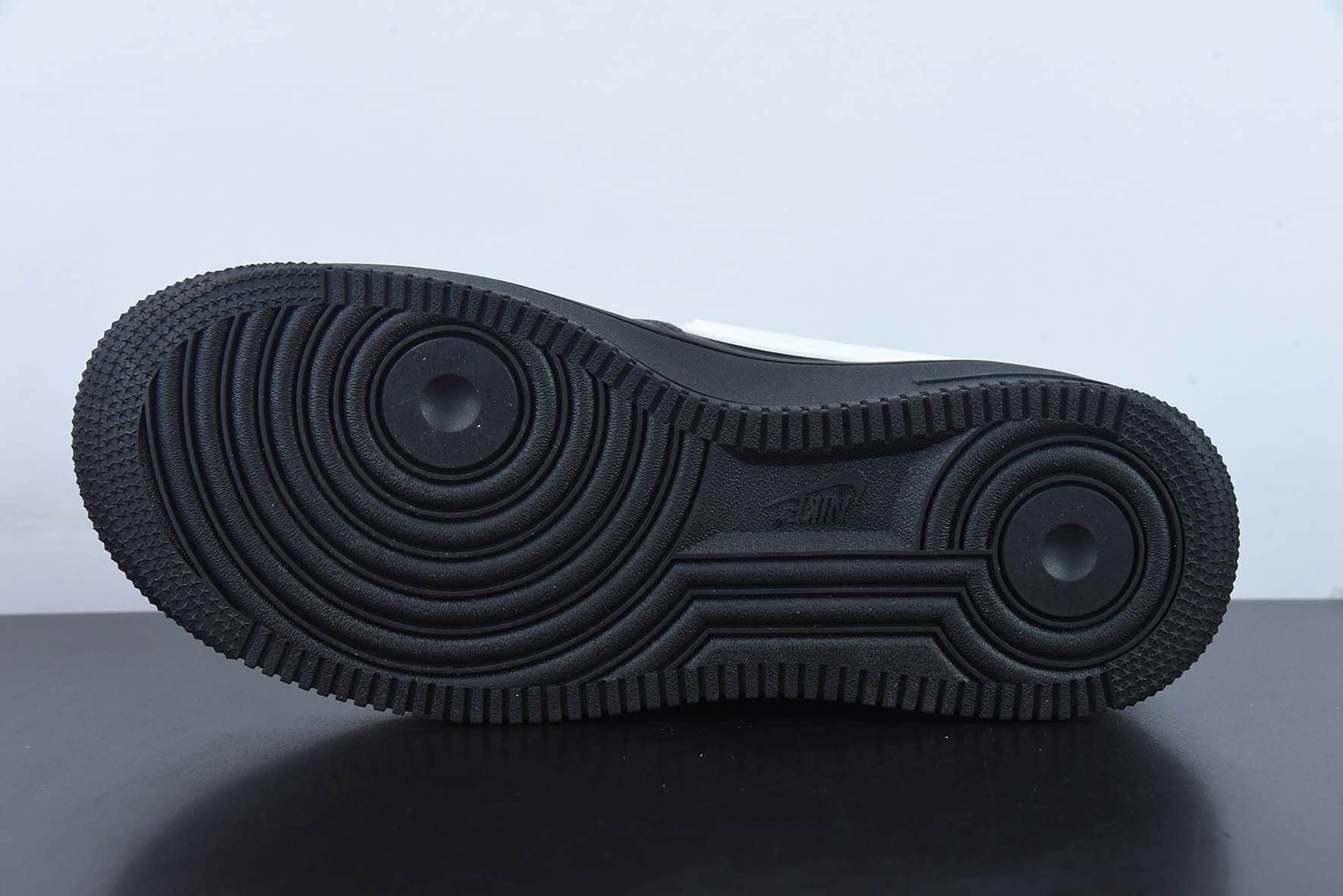 耐克Nike AMBUSH xNike Air Force1 Low联名款黑色白钩空军一号低帮休闲板鞋纯原版本 货号：DV3464-001