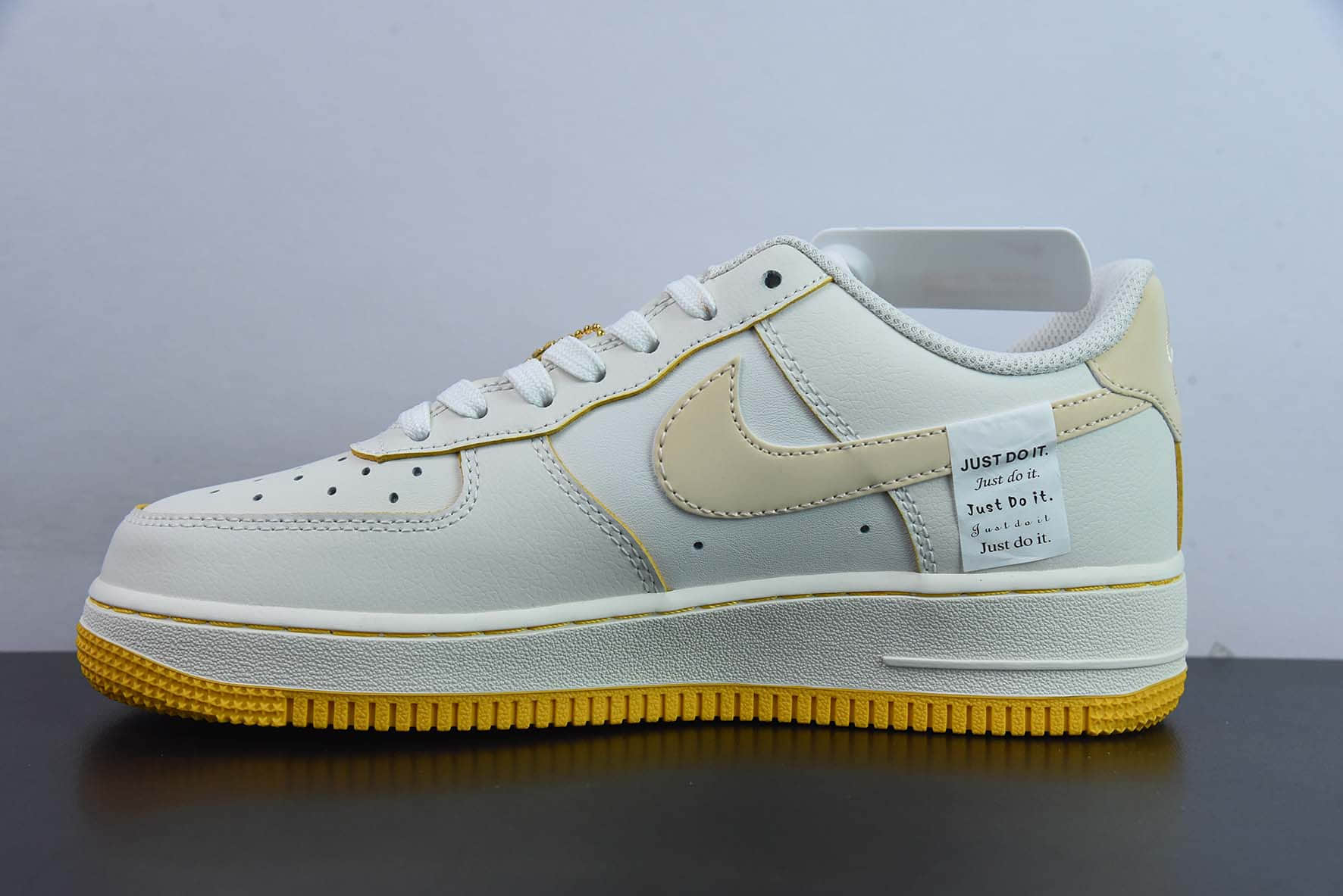 耐克Nike Air Force 1 AF1 米黄刺绣空军一号低帮休闲板鞋纯原版本 货号：FB1839-222