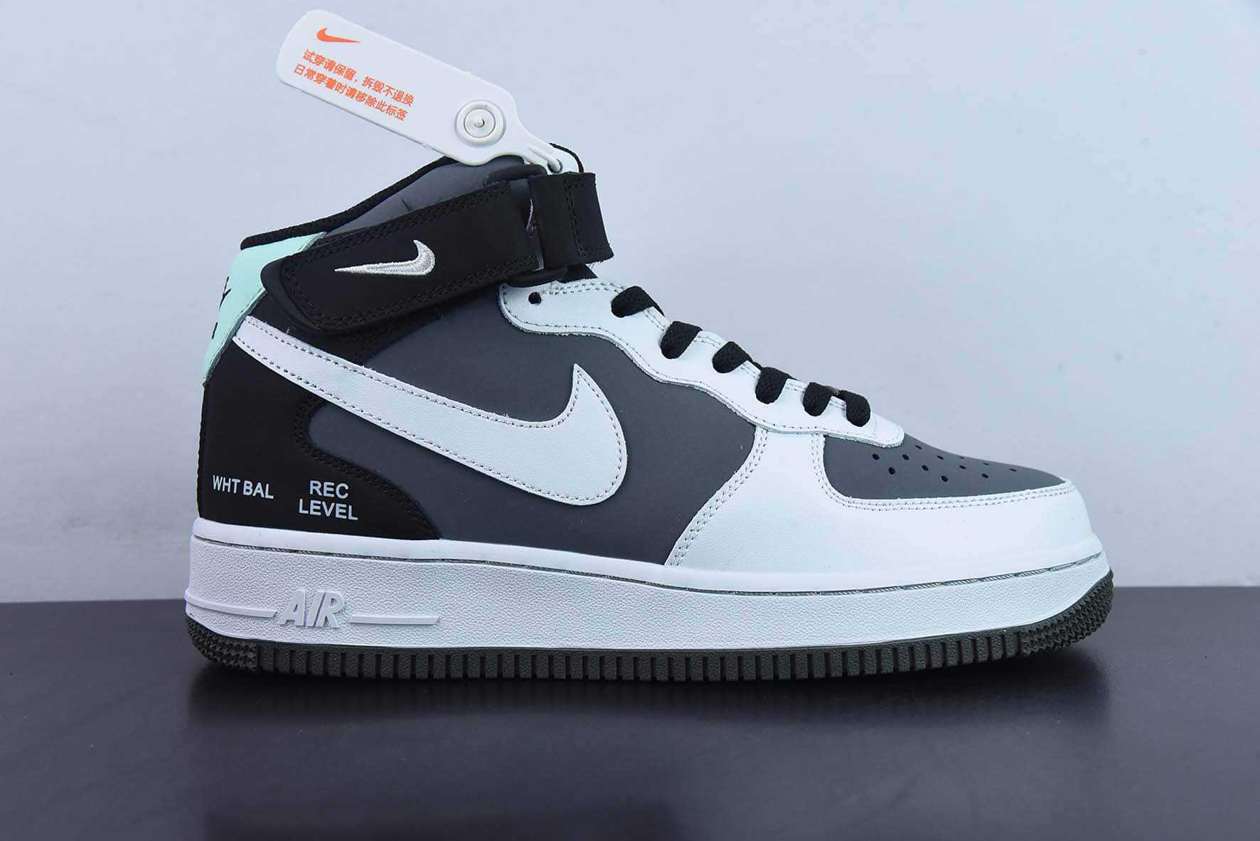 耐克Nike Air Force 1'07 Mid Camcorder 黑白灰摄影机空军一号中帮休闲板鞋纯原版本 货号：CN6863-502