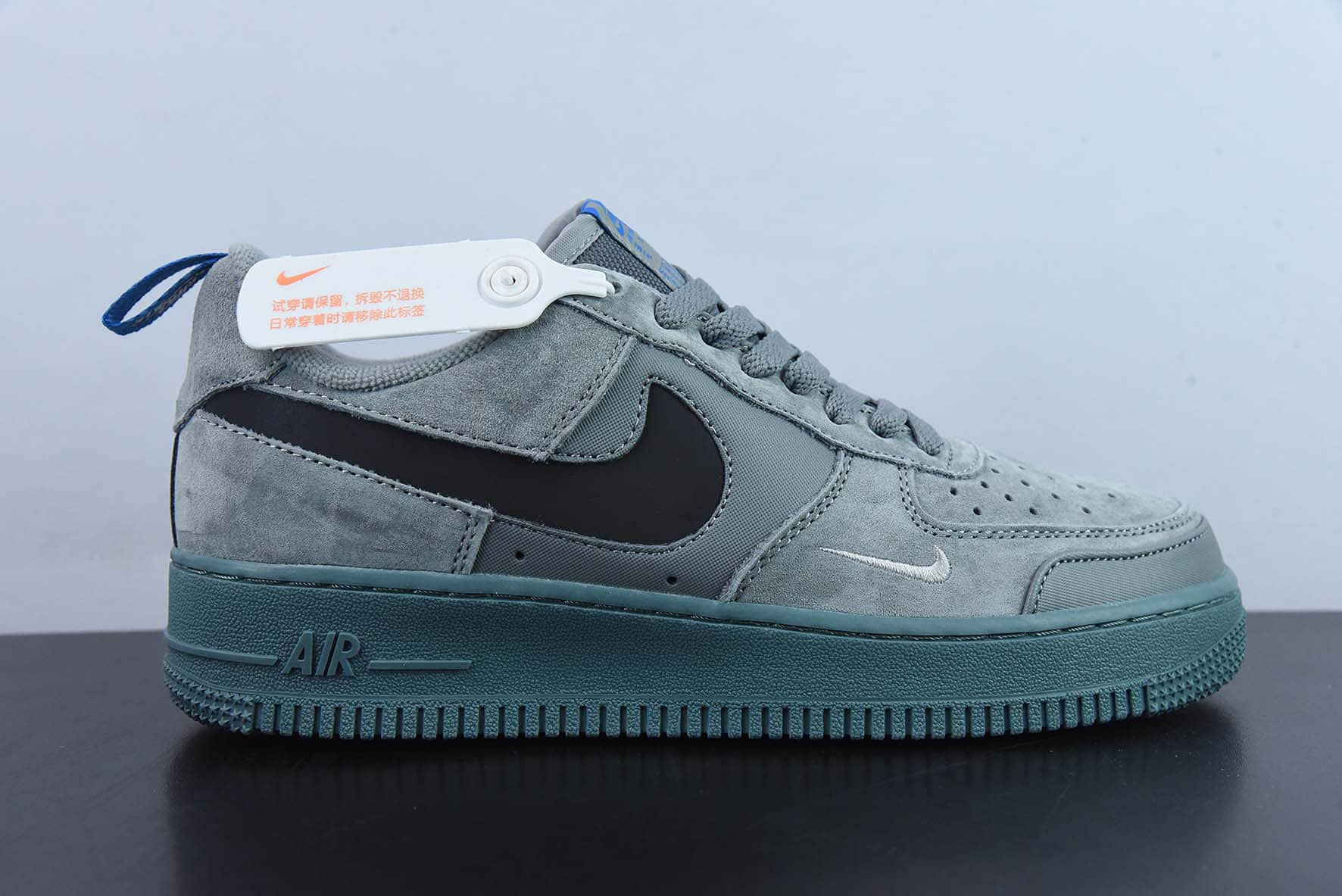 耐克Nike Air Force 1 AF1灰黑刺绣解构空军一号低帮休闲板鞋纯原版本 货号：DD6709-002