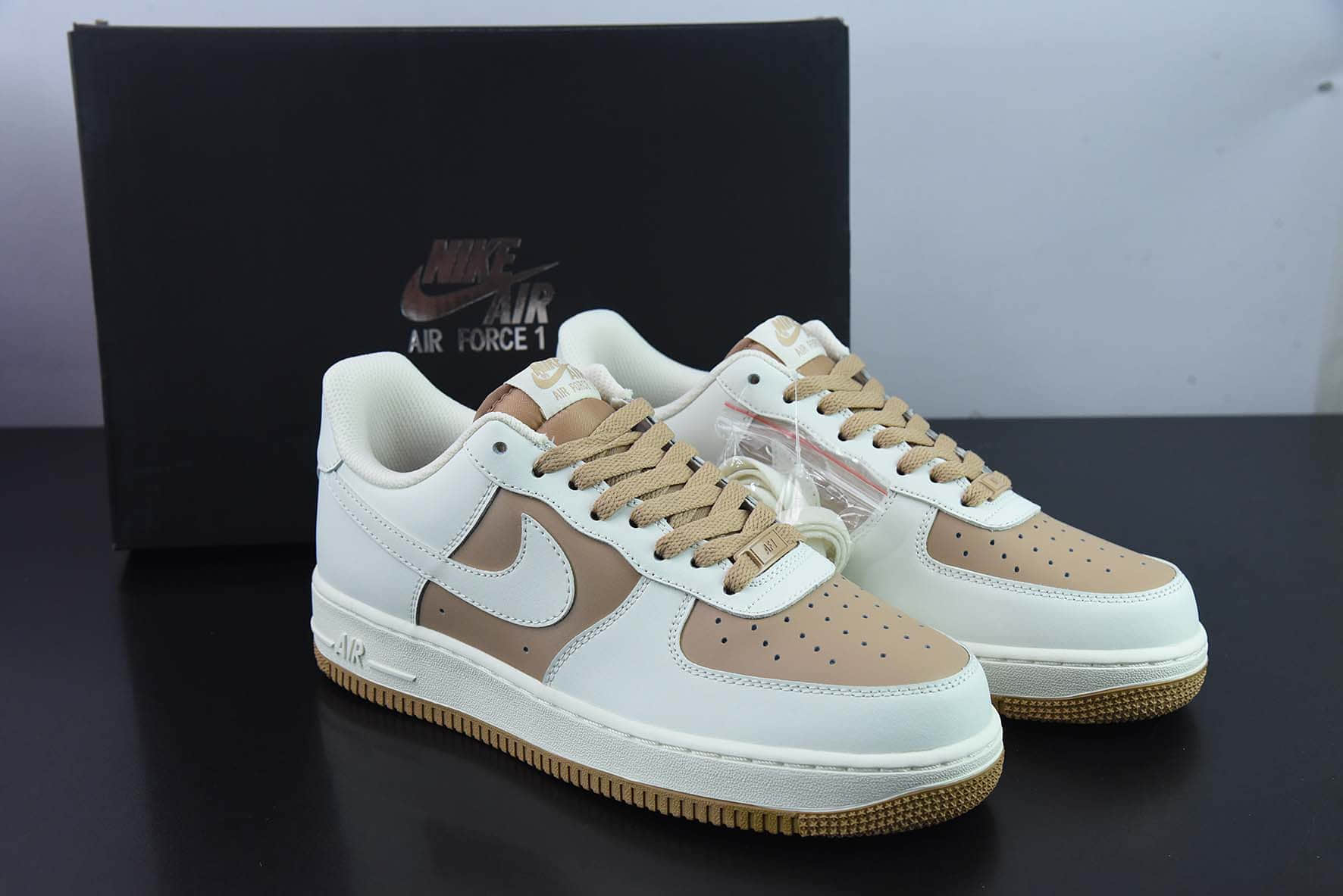 耐克Nike Air Force 1 Low ’07 奶油浅咖配色空军一号低帮休闲板鞋纯原版本 货号：PQ3369-281